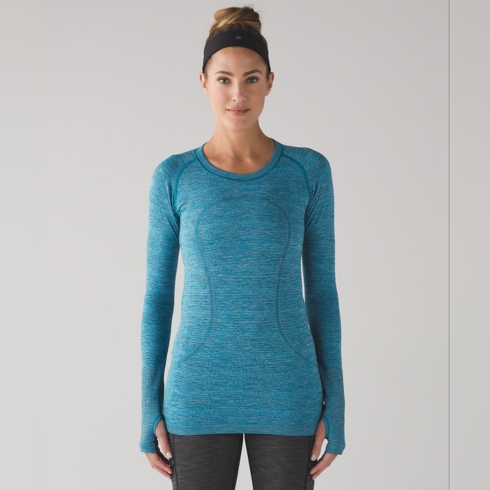 Lululemon Swiftly Tech Long Sleeve Crew Blue Indian Ocean / Black Size 6